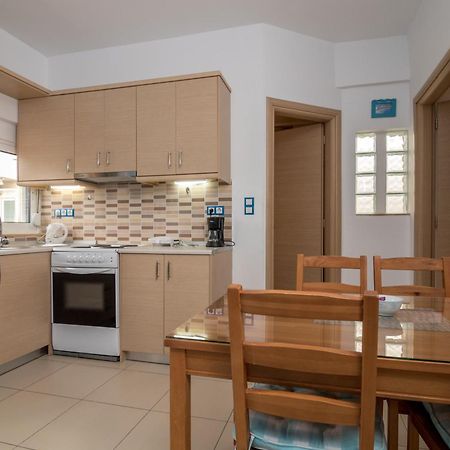 Giannmary Apartment Palaiochora Luaran gambar