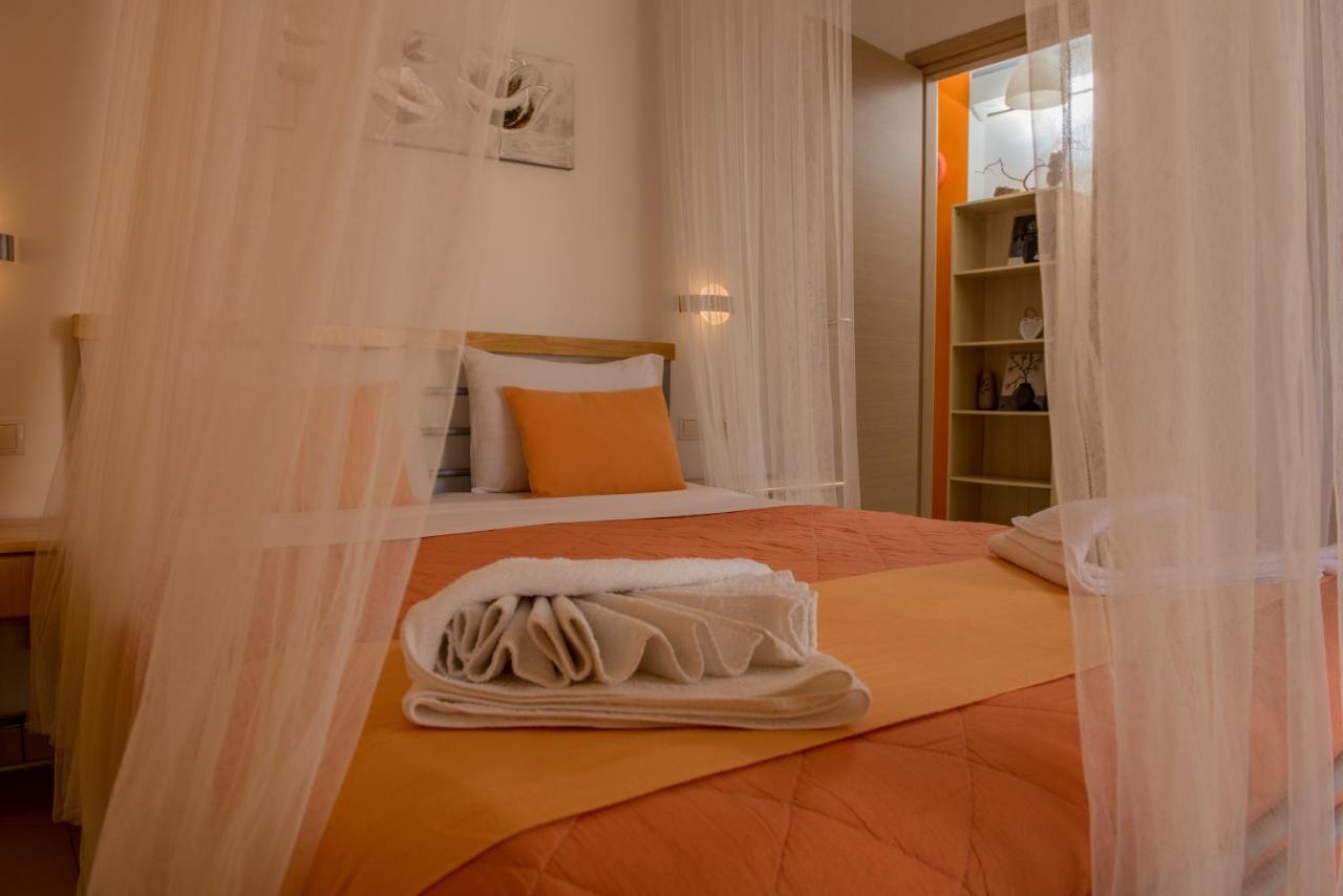 Giannmary Apartment Palaiochora Luaran gambar