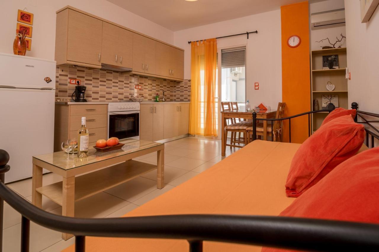 Giannmary Apartment Palaiochora Luaran gambar