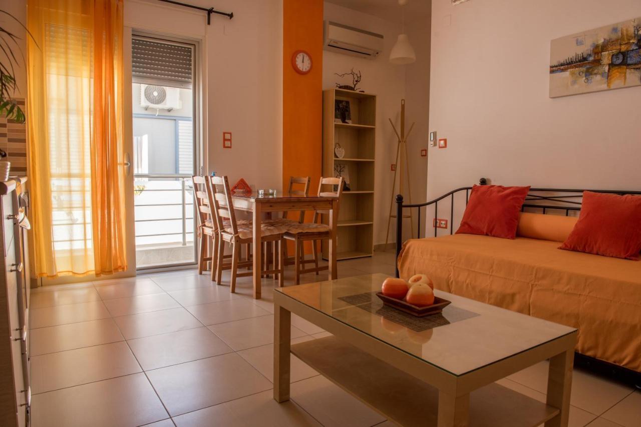 Giannmary Apartment Palaiochora Luaran gambar