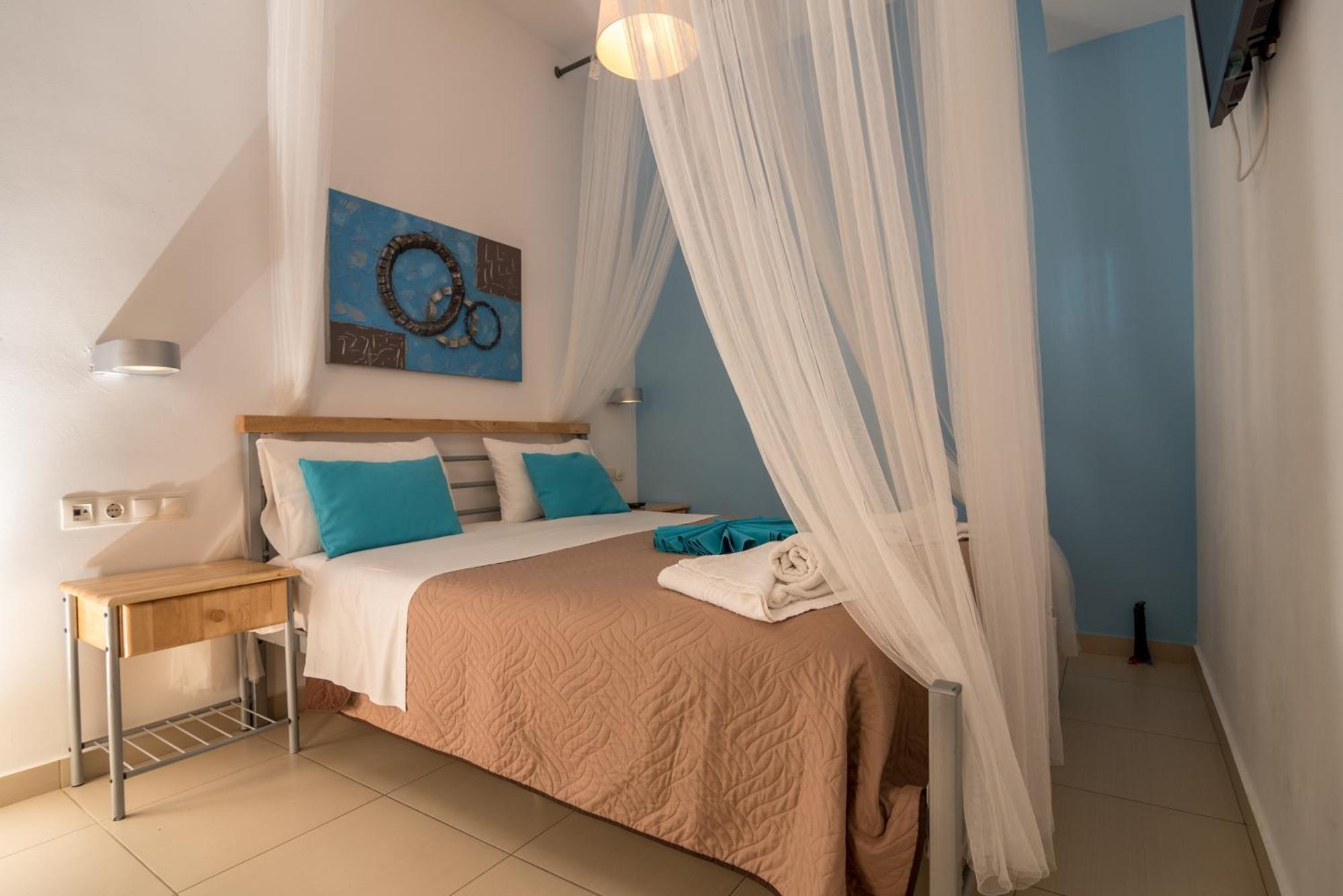 Giannmary Apartment Palaiochora Luaran gambar