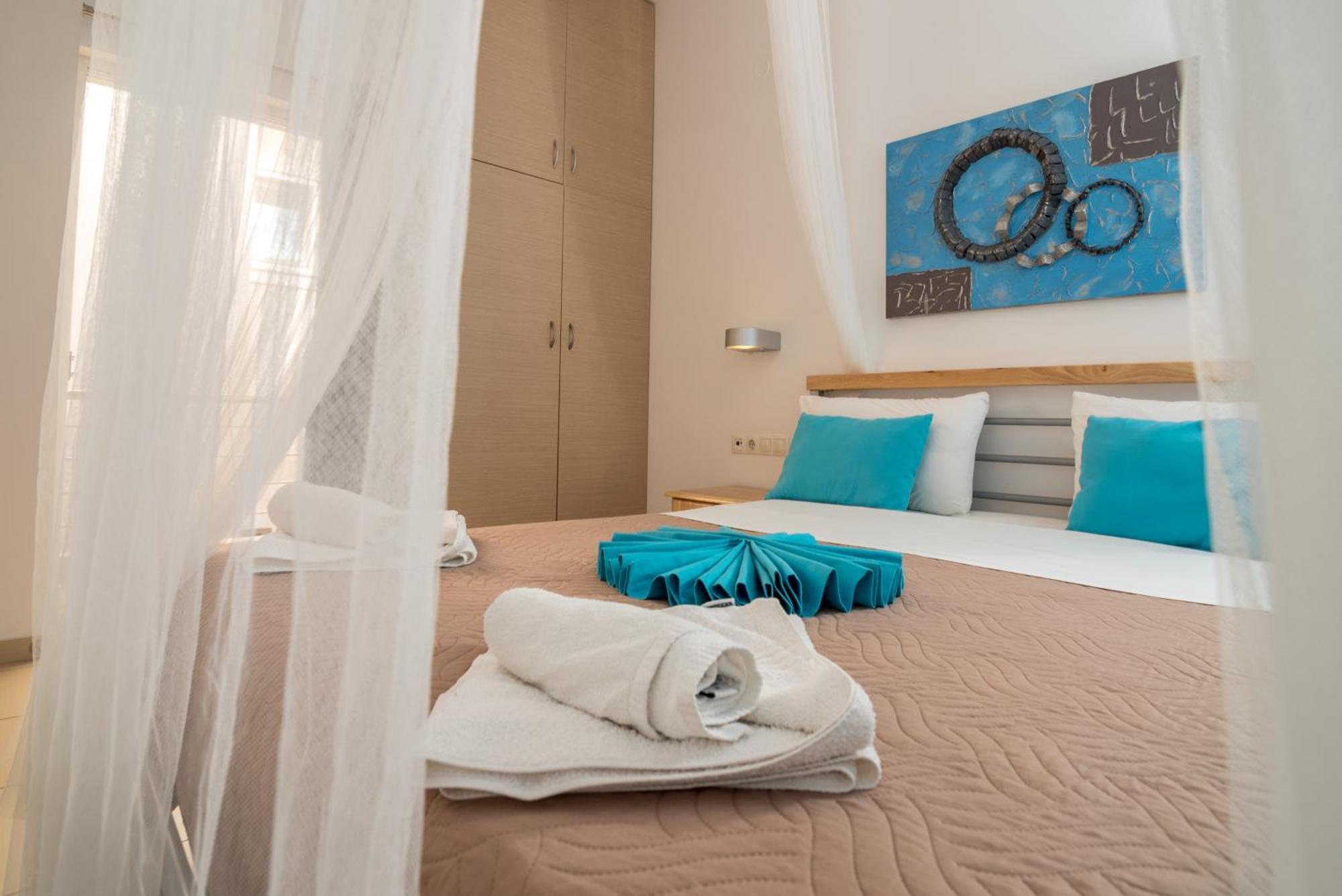 Giannmary Apartment Palaiochora Luaran gambar